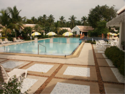 Ein niemals überfüllter Pool